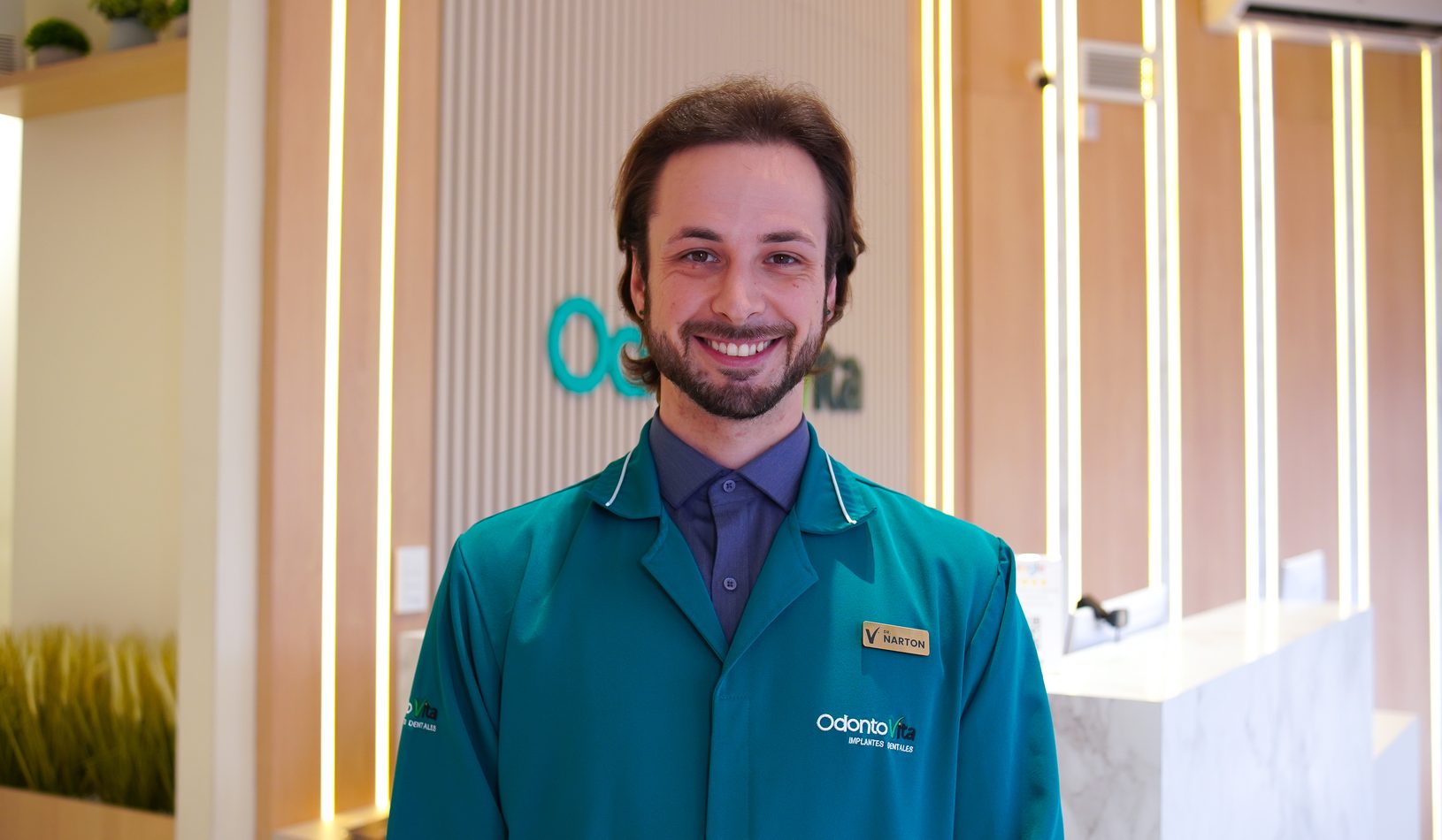 Dr. Narton, odontólogo de Odonto Vita